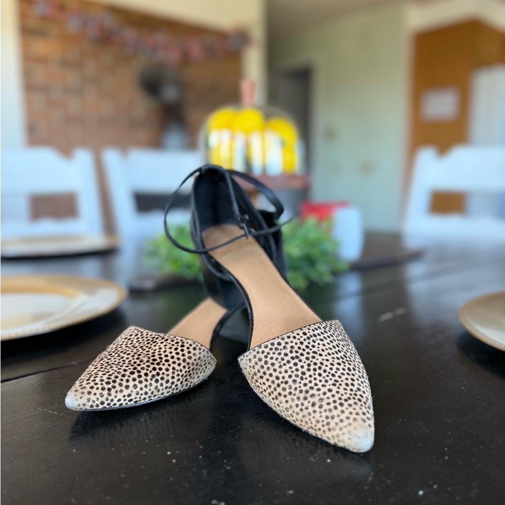 Women's D'Orsay Pointed Toe Flats in Black and Ivory Spot